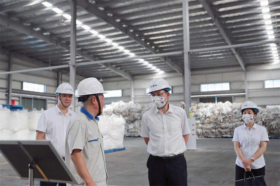 邱潮涌“四不兩直”赴鹽業(yè)集團(tuán)欽州、南寧片區(qū)企業(yè)開(kāi)展國(guó)慶節(jié)前安全檢查